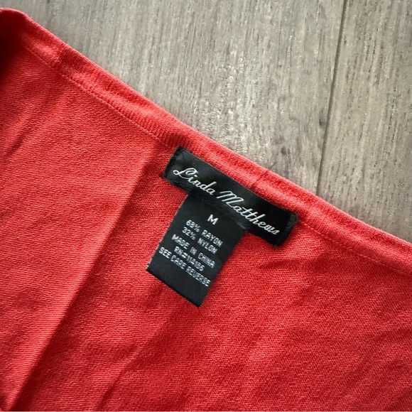 Vintage Linda Matthews Red Woven Knit Sleeveless Sweater Top - Picture 4 of 4